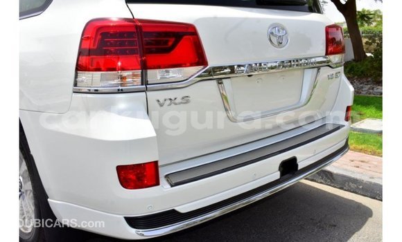 Buy Import Toyota Land Cruiser White Car in Import - Dubai in Bujumbura Buy Import Toyota Land Cruiser White Car in Import - Dubai in Bujumbura