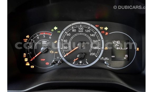 Buy Import Toyota Hiace White Car in Import - Dubai in Bujumbura Buy Import Toyota Hiace White Car in Import - Dubai in Bujumbura