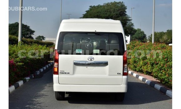 Buy Import Toyota Hiace White Car in Import - Dubai in Bujumbura Buy Import Toyota Hiace White Car in Import - Dubai in Bujumbura