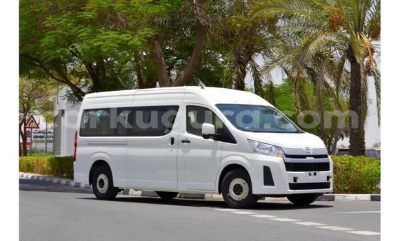 Buy Import Toyota Hiace White Car in Import - Dubai in Bujumbura Buy Import Toyota Hiace White Car in Import - Dubai in Bujumbura