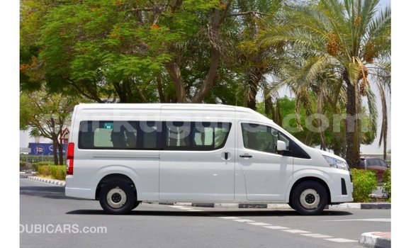 Buy Import Toyota Hiace White Car in Import - Dubai in Bujumbura Buy Import Toyota Hiace White Car in Import - Dubai in Bujumbura
