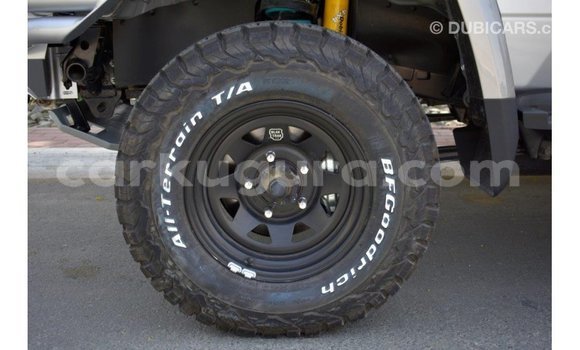 Buy Import Toyota Land Cruiser Other Car in Import - Dubai in Bujumbura Buy Import Toyota Land Cruiser Other Car in Import - Dubai in Bujumbura