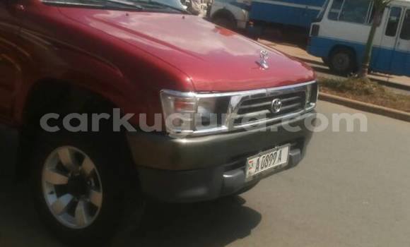 Buy Used Toyota Hilux Red Car in Town hall in Bujumbura Buy Used Toyota Hilux Red Car in Town hall in Bujumbura