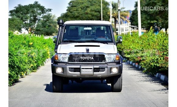 Buy Import Toyota Land Cruiser Other Car in Import - Dubai in Bujumbura Buy Import Toyota Land Cruiser Other Car in Import - Dubai in Bujumbura