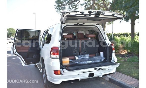 Buy Import Toyota Land Cruiser White Car in Import - Dubai in Bujumbura Buy Import Toyota Land Cruiser White Car in Import - Dubai in Bujumbura
