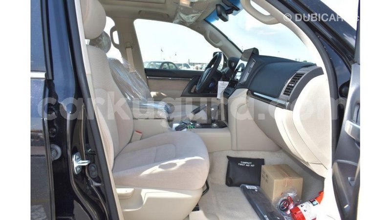 Big with watermark toyota land cruiser bujumbura import dubai 3599