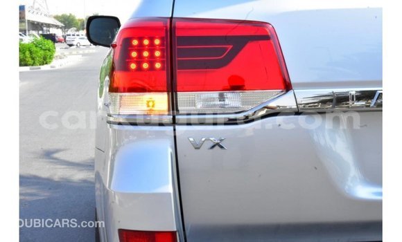 Buy Import Toyota Land Cruiser Other Car in Import - Dubai in Bujumbura Buy Import Toyota Land Cruiser Other Car in Import - Dubai in Bujumbura