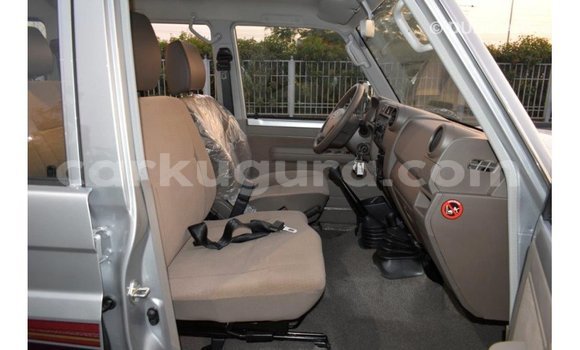 Acheter Import Voiture Toyota Land Cruiser Autre à Import - Dubai, Bujumbura Acheter Import Voiture Toyota Land Cruiser Autre à Import - Dubai, Bujumbura