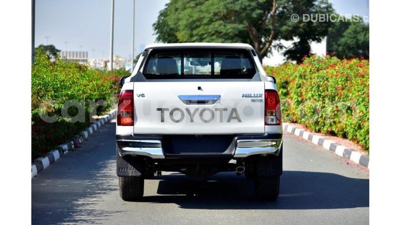Big with watermark toyota hilux bujumbura import dubai 3609