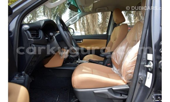 Acheter Import Voiture Toyota Fortuner Autre à Import - Dubai, Bujumbura Acheter Import Voiture Toyota Fortuner Autre à Import - Dubai, Bujumbura