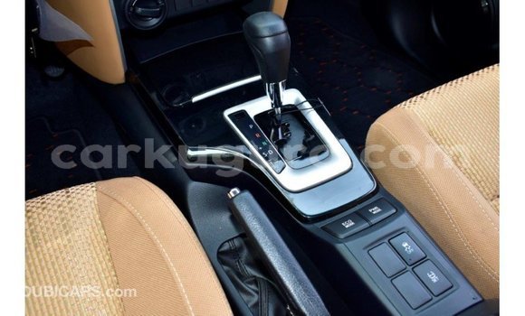 Acheter Import Voiture Toyota Fortuner Autre à Import - Dubai, Bujumbura Acheter Import Voiture Toyota Fortuner Autre à Import - Dubai, Bujumbura