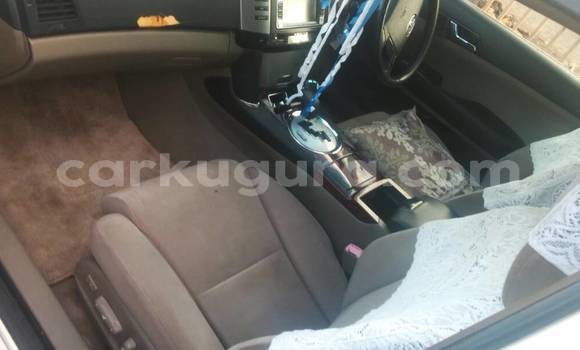 Buy Used Toyota Mark X White Car in Town hall in Bujumbura Buy Used Toyota Mark X White Car in Town hall in Bujumbura