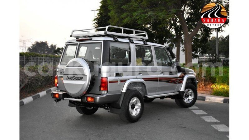 Big with watermark toyota land cruiser bujumbura import dubai 3613