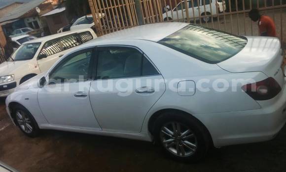 Buy Used Toyota Mark X White Car in Town hall in Bujumbura Buy Used Toyota Mark X White Car in Town hall in Bujumbura