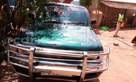 Buy Used Toyota Hilux Green Car in Town hall in Bujumbura Buy Used Toyota Hilux Green Car in Town hall in Bujumbura