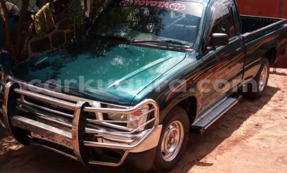 Acheter Occasion Voiture Toyota Hilux Vert à Mairie au Bujumbura Acheter Occasion Voiture Toyota Hilux Vert à Mairie au Bujumbura