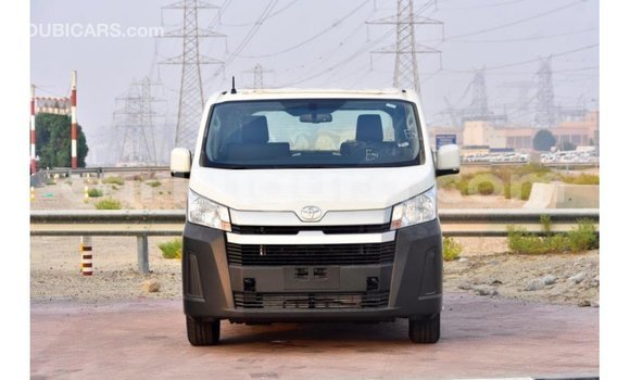 Buy Import Toyota Hiace White Car in Import - Dubai in Bujumbura Buy Import Toyota Hiace White Car in Import - Dubai in Bujumbura