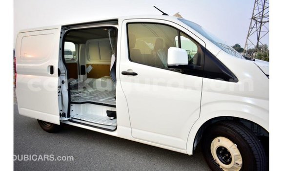 Buy Import Toyota Hiace White Car in Import - Dubai in Bujumbura Buy Import Toyota Hiace White Car in Import - Dubai in Bujumbura