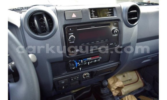 Buy Import Toyota Land Cruiser Beige Car in Import - Dubai in Bujumbura Buy Import Toyota Land Cruiser Beige Car in Import - Dubai in Bujumbura