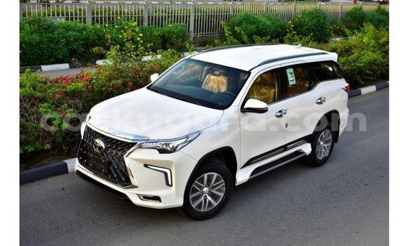 Buy Import Toyota Fortuner White Car in Import - Dubai in Bujumbura Buy Import Toyota Fortuner White Car in Import - Dubai in Bujumbura