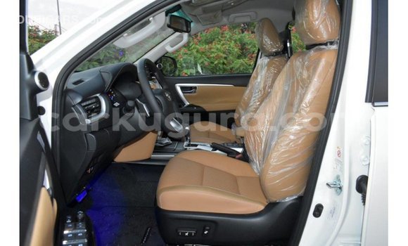 Buy Import Toyota Fortuner White Car in Import - Dubai in Bujumbura Buy Import Toyota Fortuner White Car in Import - Dubai in Bujumbura