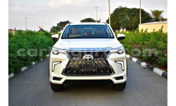 Buy Import Toyota Fortuner White Car in Import - Dubai in Bujumbura Buy Import Toyota Fortuner White Car in Import - Dubai in Bujumbura