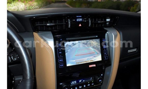 Buy Import Toyota Fortuner White Car in Import - Dubai in Bujumbura Buy Import Toyota Fortuner White Car in Import - Dubai in Bujumbura
