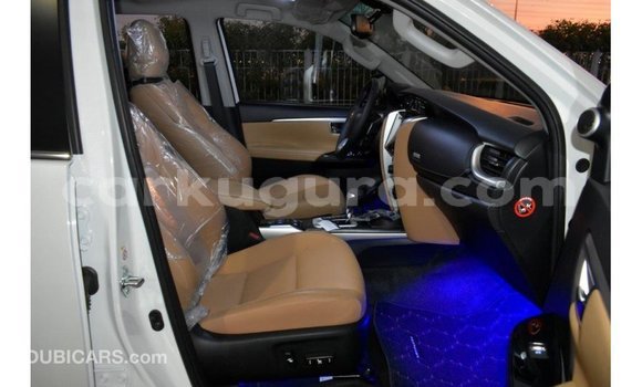 Buy Import Toyota Fortuner White Car in Import - Dubai in Bujumbura Buy Import Toyota Fortuner White Car in Import - Dubai in Bujumbura