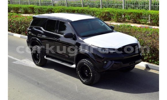 Acheter Import Voiture Toyota Fortuner Noir à Import - Dubai, Bujumbura Acheter Import Voiture Toyota Fortuner Noir à Import - Dubai, Bujumbura