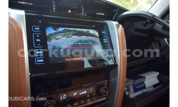 Acheter Import Voiture Toyota Fortuner Noir à Import - Dubai, Bujumbura Acheter Import Voiture Toyota Fortuner Noir à Import - Dubai, Bujumbura
