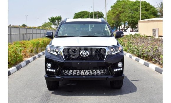 Acheter Import Voiture Toyota Prado Noir à Import - Dubai, Bujumbura Acheter Import Voiture Toyota Prado Noir à Import - Dubai, Bujumbura