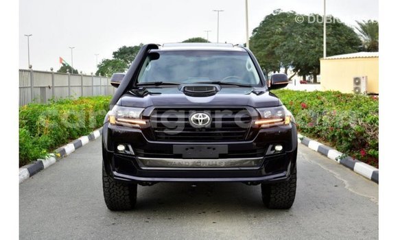 Acheter Import Voiture Toyota Land Cruiser Noir à Import - Dubai, Bujumbura Acheter Import Voiture Toyota Land Cruiser Noir à Import - Dubai, Bujumbura