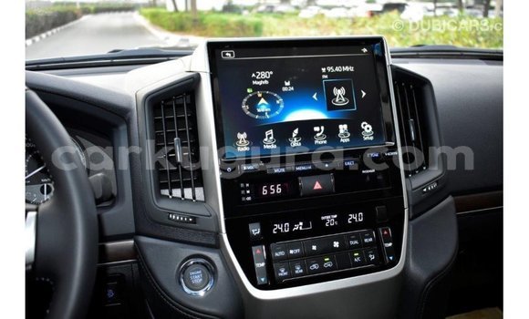 Acheter Import Voiture Toyota Land Cruiser Noir à Import - Dubai, Bujumbura Acheter Import Voiture Toyota Land Cruiser Noir à Import - Dubai, Bujumbura