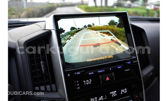 Acheter Import Voiture Toyota Land Cruiser Noir à Import - Dubai, Bujumbura Acheter Import Voiture Toyota Land Cruiser Noir à Import - Dubai, Bujumbura