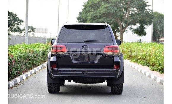 Acheter Import Voiture Toyota Land Cruiser Noir à Import - Dubai, Bujumbura Acheter Import Voiture Toyota Land Cruiser Noir à Import - Dubai, Bujumbura