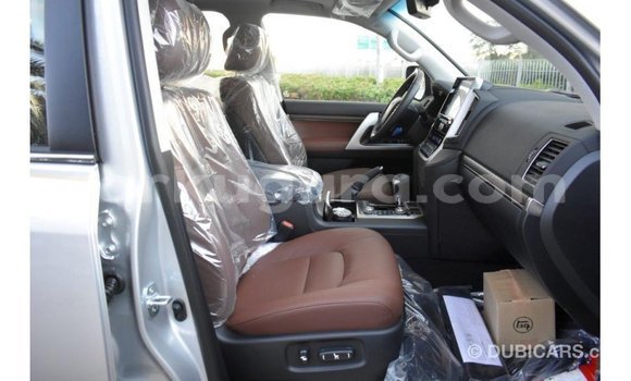 Buy Import Toyota Land Cruiser Other Car in Import - Dubai in Bujumbura Buy Import Toyota Land Cruiser Other Car in Import - Dubai in Bujumbura
