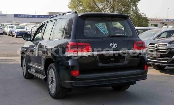 Acheter Import Voiture Toyota Land Cruiser Noir à Import - Dubai, Bujumbura Acheter Import Voiture Toyota Land Cruiser Noir à Import - Dubai, Bujumbura