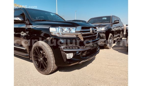 Acheter Import Voiture Toyota Land Cruiser Noir à Import - Dubai, Bujumbura Acheter Import Voiture Toyota Land Cruiser Noir à Import - Dubai, Bujumbura