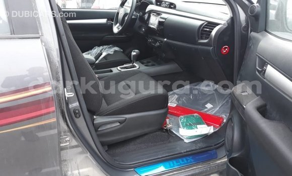 Nunua Imported Toyota Hilux Nyingine Gari ndani ya Import - Dubai nchini Bujumbura Nunua Imported Toyota Hilux Nyingine Gari ndani ya Import - Dubai nchini Bujumbura