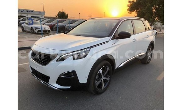 Acheter Import Voiture Peugeot 5008 Blanc à Import - Dubai, Bujumbura