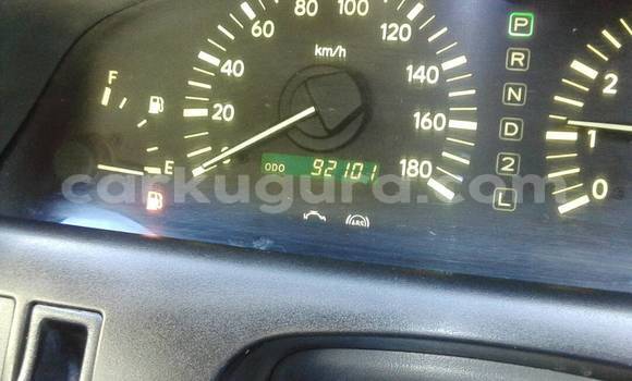 Nunua Ilio tumika Toyota Carina Fedha Gari ndani ya ukumbi wa mji nchini Bujumbura Nunua Ilio tumika Toyota Carina Fedha Gari ndani ya ukumbi wa mji nchini Bujumbura