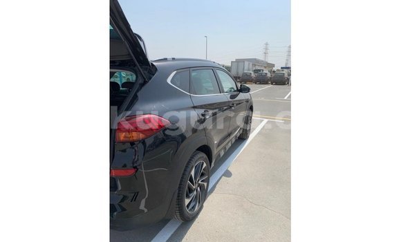 Nunua Imported Hyundai Tucson Nyeusi Gari ndani ya Import - Dubai nchini Bujumbura Nunua Imported Hyundai Tucson Nyeusi Gari ndani ya Import - Dubai nchini Bujumbura