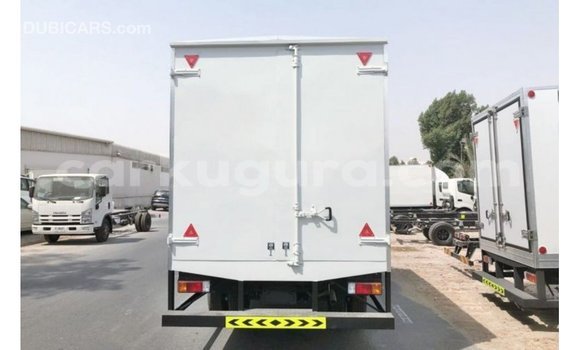 Acheter Import Utilitaire Hino 300 Series Blanc à Import - Dubai, Bujumbura Acheter Import Utilitaire Hino 300 Series Blanc à Import - Dubai, Bujumbura