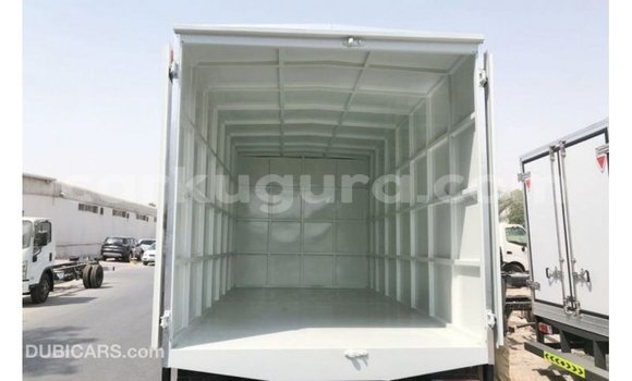 Acheter Import Utilitaire Hino 300 Series Blanc à Import - Dubai, Bujumbura Acheter Import Utilitaire Hino 300 Series Blanc à Import - Dubai, Bujumbura