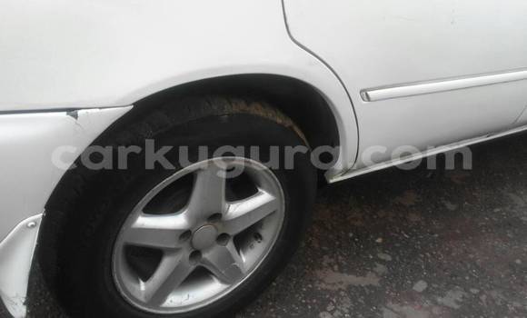 Buy Used Toyota Corolla White Car in Town hall in Bujumbura Buy Used Toyota Corolla White Car in Town hall in Bujumbura