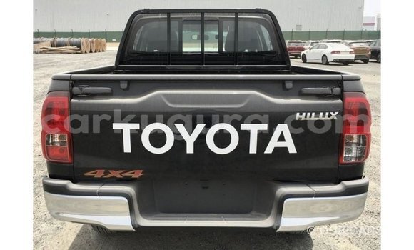 Nunua Imported Toyota Hilux Nyeusi Gari ndani ya Import - Dubai nchini Bujumbura Nunua Imported Toyota Hilux Nyeusi Gari ndani ya Import - Dubai nchini Bujumbura