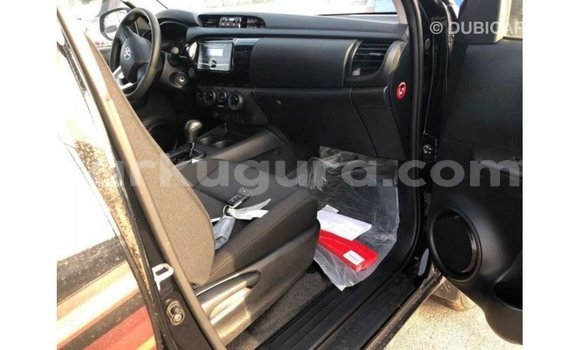 Nunua Imported Toyota Hilux Nyeusi Gari ndani ya Import - Dubai nchini Bujumbura Nunua Imported Toyota Hilux Nyeusi Gari ndani ya Import - Dubai nchini Bujumbura