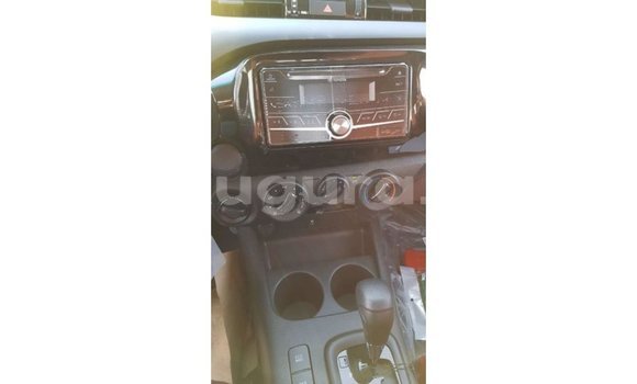 Nunua Imported Toyota Hilux Nyeusi Gari ndani ya Import - Dubai nchini Bujumbura Nunua Imported Toyota Hilux Nyeusi Gari ndani ya Import - Dubai nchini Bujumbura