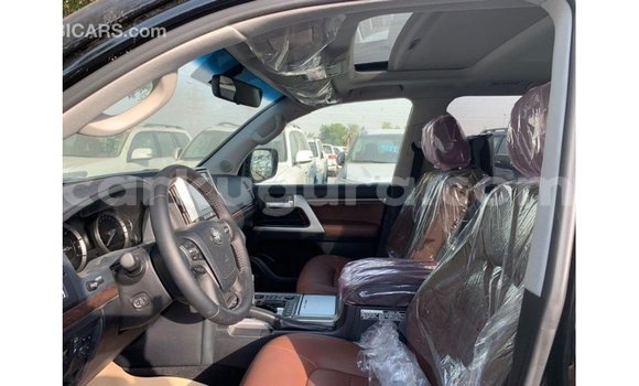 Nunua Imported Toyota Land Cruiser Nyeusi Gari ndani ya Import - Dubai nchini Bujumbura Nunua Imported Toyota Land Cruiser Nyeusi Gari ndani ya Import - Dubai nchini Bujumbura
