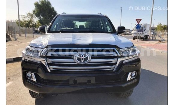 Nunua Imported Toyota Land Cruiser Nyeusi Gari ndani ya Import - Dubai nchini Bujumbura Nunua Imported Toyota Land Cruiser Nyeusi Gari ndani ya Import - Dubai nchini Bujumbura